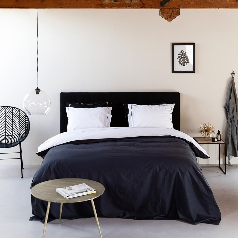 Duvet Cover 100% Egyptian Cotton Reversible Black / White