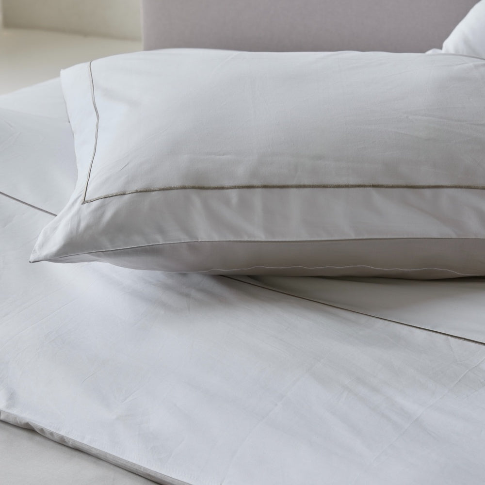 Dreamers Den Reversible Pillowcase Set Egyptian Crispy Percale Cotton Grey / White 2x 60 x 70cm