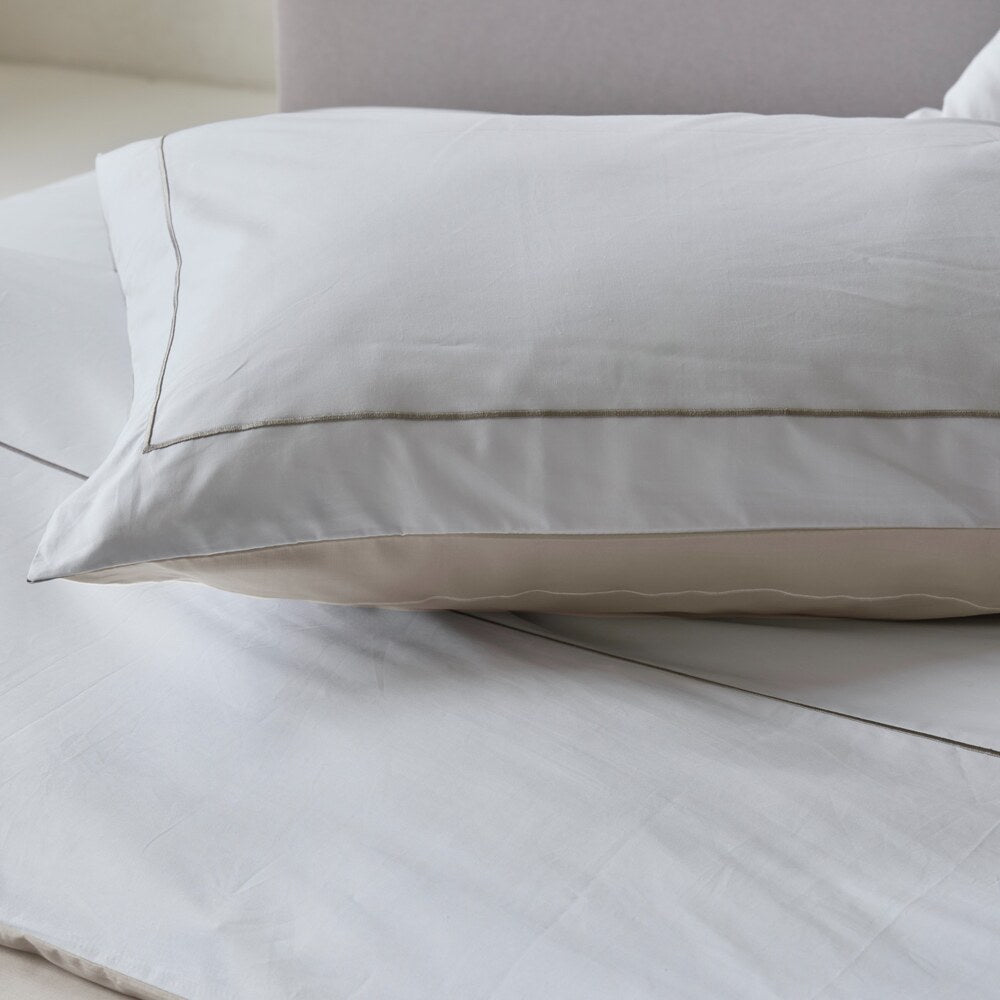 Dreamers Den Reversible Pillowcase Set Egyptian Crispy Percale Cotton Sand / White 2x 60 x 70cm